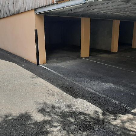 Hotel De La Vallee オルナン エクステリア 写真