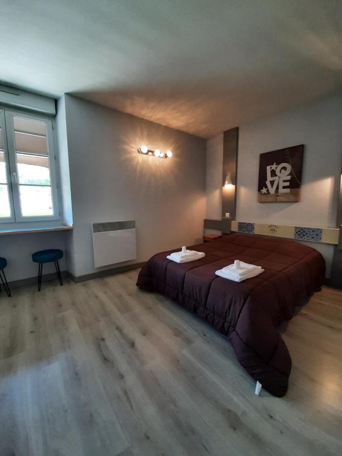 Hotel De La Vallee オルナン エクステリア 写真