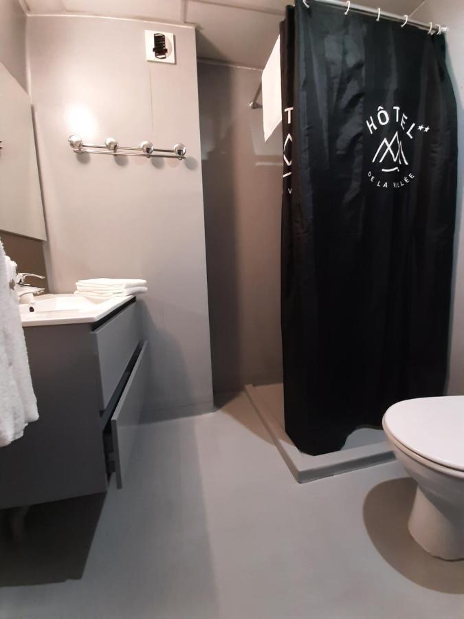 Hotel De La Vallee オルナン エクステリア 写真