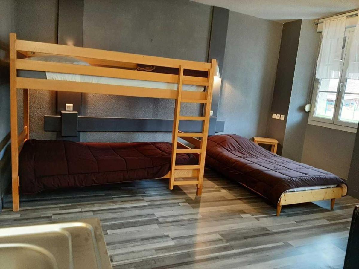 Hotel De La Vallee オルナン エクステリア 写真