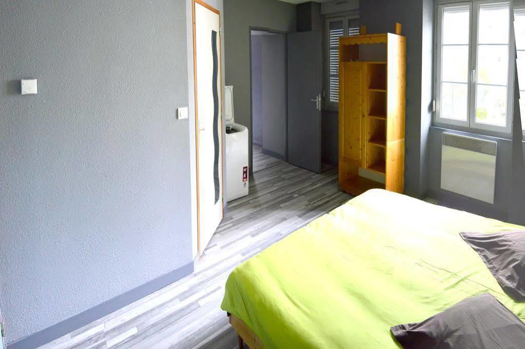 Hotel De La Vallee オルナン エクステリア 写真