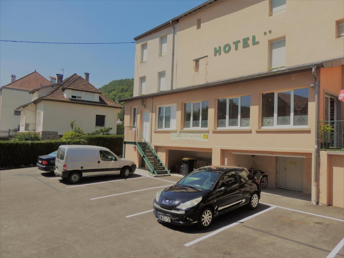 Hotel De La Vallee オルナン エクステリア 写真